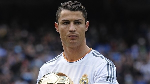 Ronaldo: 10 sene daha oynayabilirim