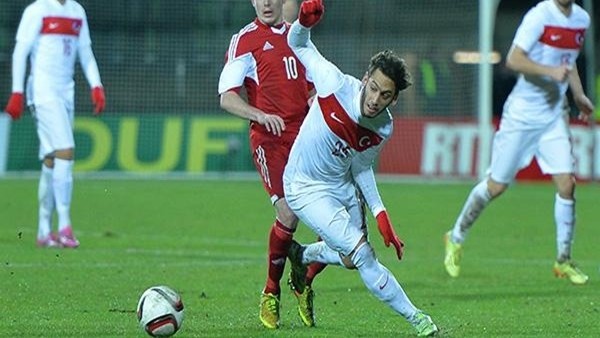 Hakan Çalhanoğlu: 