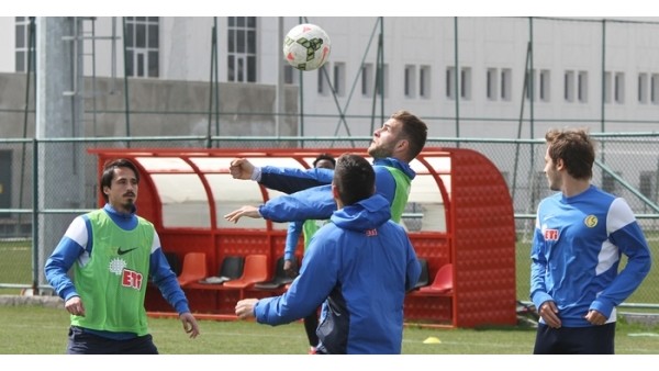 Eskişehirspor'da Medicana Sivasspor hazırlıkları sürüyor
