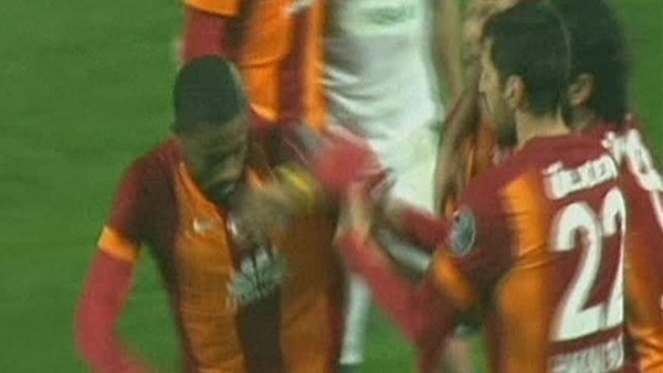 Chedjou'dan Umut Bulut'a şok tavır