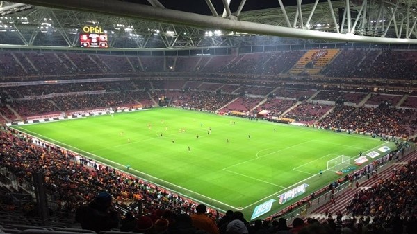 TT Arena'da anlamlı karşılaşma