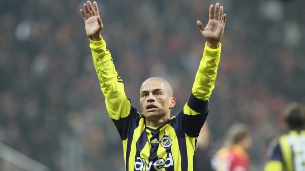 Alex de Souza'dan anlamlı derbi mesajı