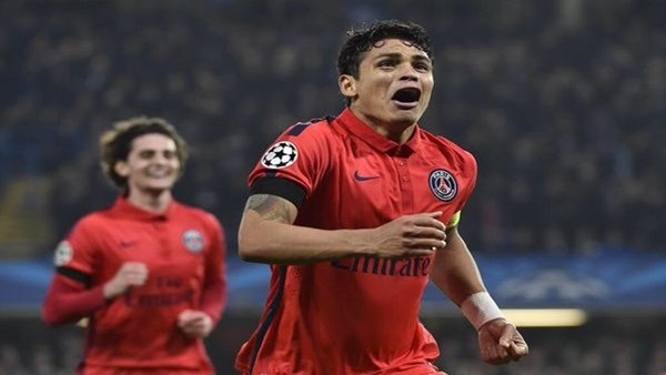 Thiago Silva'dan altın kafa!