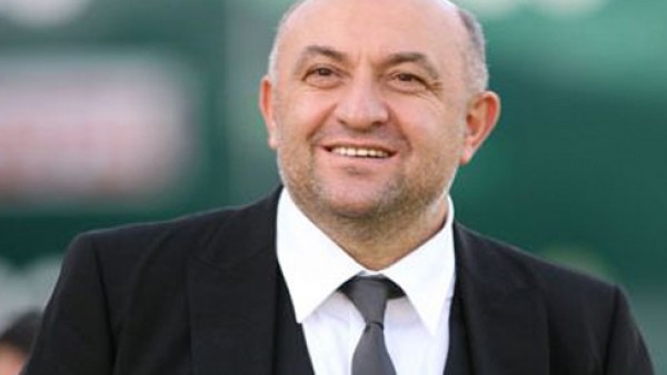 Sinan Engin sosyal medyada alay konusu oldu