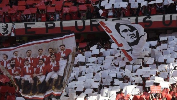 12 maçta yarım milyon seyirci!