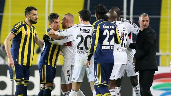 Emre Belözoğlu Bilic'e küfretti, Beşiktaş'lı oyuncuları kızdırdı