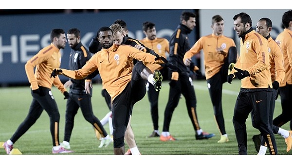 Galatasaray, savunmada eksik