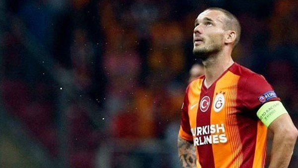 Sneijder'dan şaşırtan performans