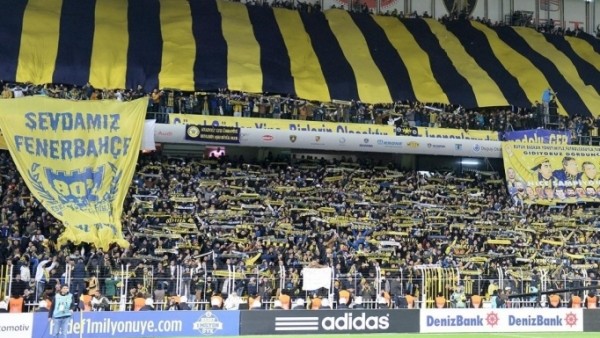 Derbi biletlerinde büyük vurgun! 4 bin liraya satılıyor...