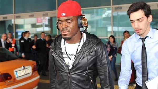 Emenike'nin menajerinden transfer açıklaması