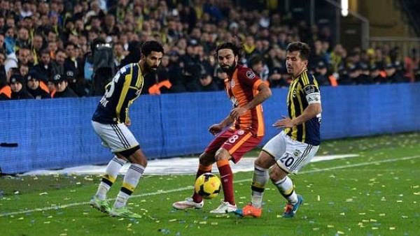 Kadıköy'de Galatasaray'a sürpriz parça