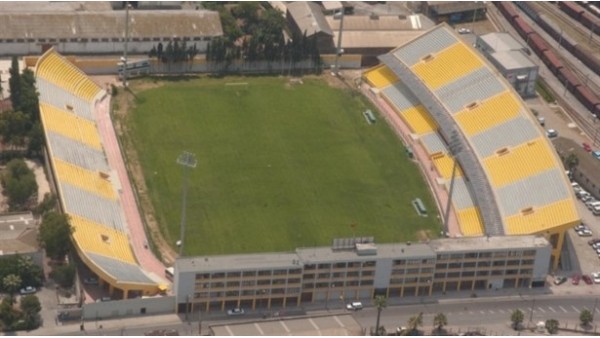 Alsancak Stadı yıkılıyor