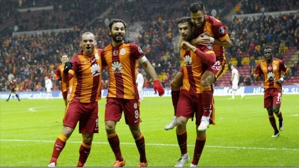 Galatasaray savunmasında alarm