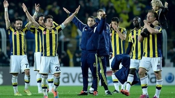 Emre Belözoğlu'dan kızdıran tezahürat