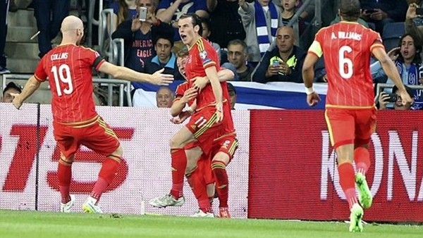 Bale attı, Galler liderliğe yükseldi
