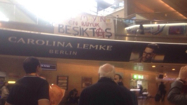 Galatasaray'a İsrail'de Beşiktaş taraftarlarından şok