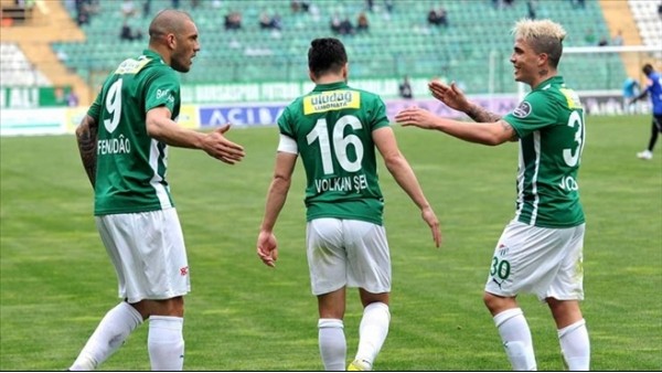 Bursaspor zorlanmadan kazandı