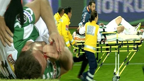 Konyasporlu oyuncunun burnu kırıldı