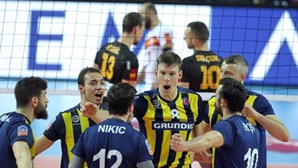 Fenerbahçe, Galatasaray'ı  yenerek seriyi eşitledi