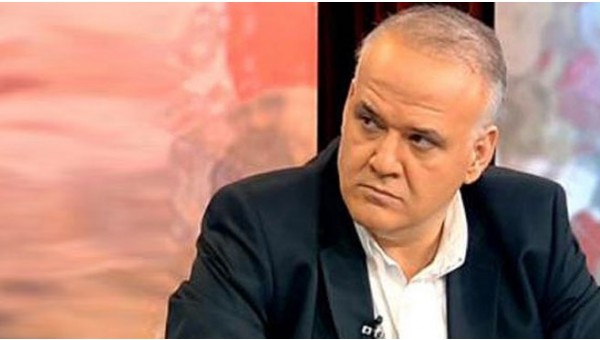 Ahmet Çakar: 'Hakemler Felipe Melo'yu koruyor'