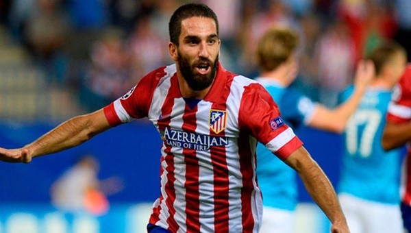 Arda Turan, kırmızı kart için üzgün