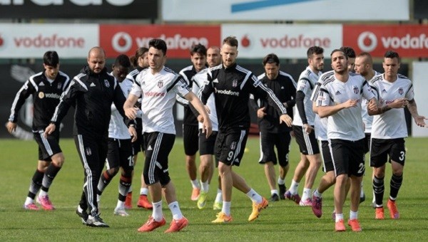 Beşiktaş'ta Bilic yarıda bıraktı