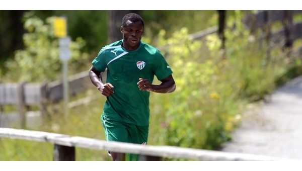 Bursaspor, Taiwo'nun sözleşmesini feshetti