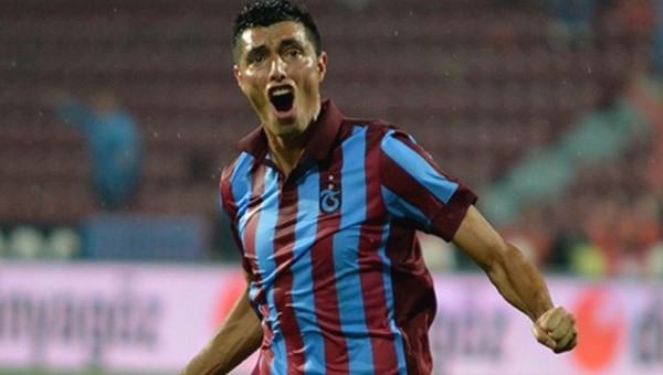Cardozo'ya 30 gol attıracaklar