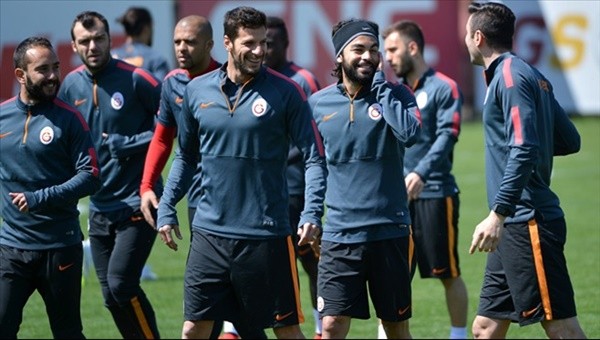 Galatasaray kafilesinde eksik oyuncu kalmadı 