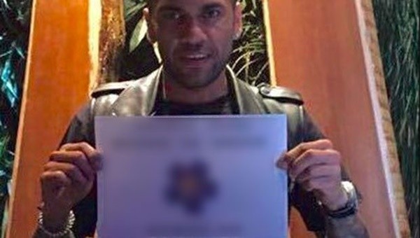 Dani Alves, Türkiye'den özür diledi