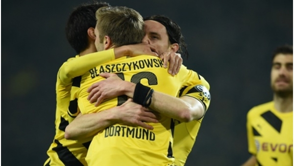 Dortmund uzatmalarda adını yarı finle yazdırdı