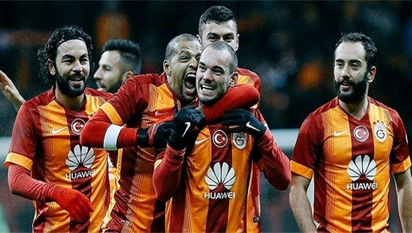 Galatasaray TT Arena'nın kralı