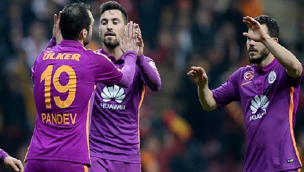 Galatasaray yarı final için sahada