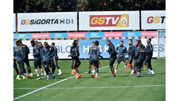 Galatasaray'da kupa ve Süper Lig mesaisi hazırlıkları sürüyor