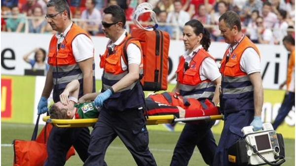 Genç yıldız 7 ay  sahalardan uzak kalacak