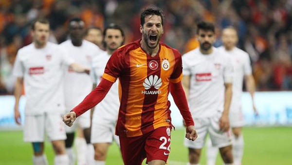 Hakan Balta'ya jest! Futbolu burada bırak..