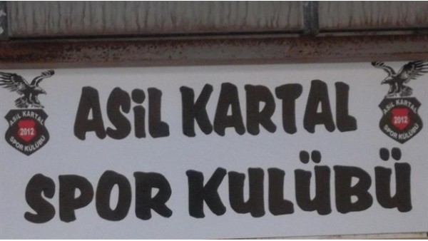 Hakem hatası sonrası ligden çekildiler!