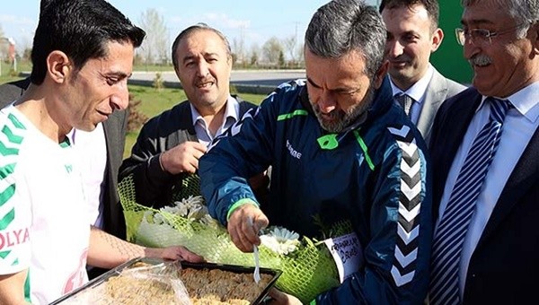 Konyaspor'da baklavalı antrenman