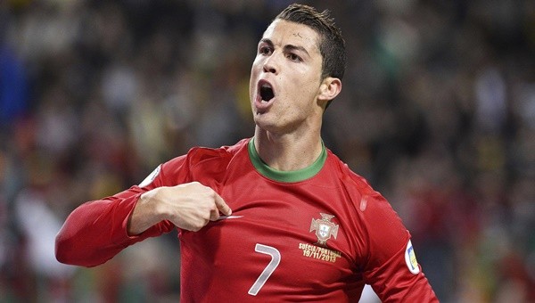 Ronaldo formasını Hakan Korkmaz'a gönderdi