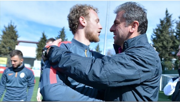 Semih Kaya: 'Fenerbahçeli oyuncuların sağlıklı olduğunu duyunca çok sevindik'