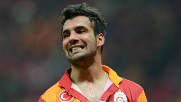 Galatasaraylı futbolcunun bileti kesildi