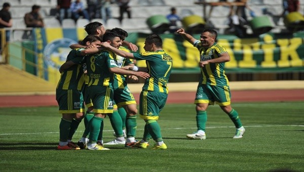 Urfa, 3 puanı 3 golle aldı