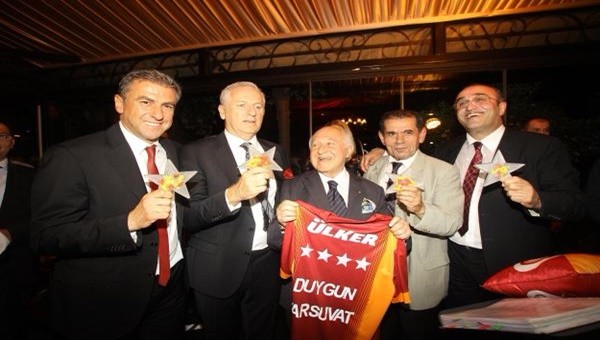  2 teknik direktör, 3 başkan, 4. yıldız!