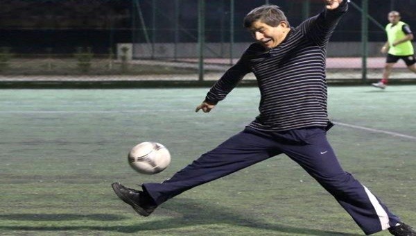 Ahmet Davutoğlu'ndan hat-trick