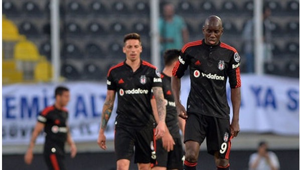 Beşiktaş'ın Akhisar kabusu devam etti