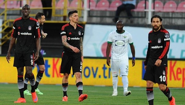 Beşiktaş'ın devre istatistiği yarı yarıya