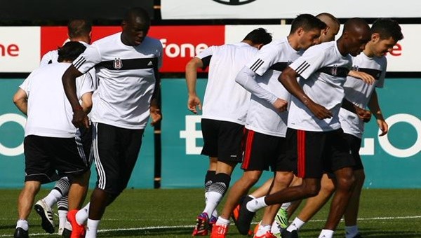 Beşiktaş'ta Gökhan Töre belirsizliği