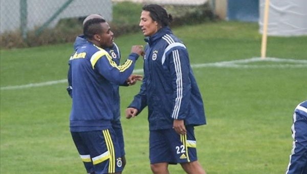 Bruno Alves'in son kurbanı Emenike oldu