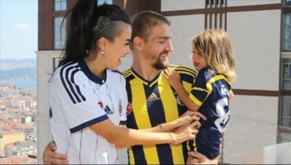 Caner Erkin ve Asena ayrılıyor mu?