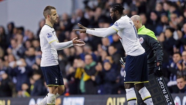 Chelsea'dan Emmanuel Adebayor hamlesi